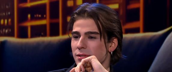 Devin Juraj, Tvoje lice zvuči poznato