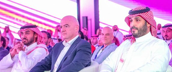 Gianni Infantino i Mohammed bin Salman
