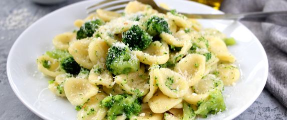 Tjestenina s brokulom