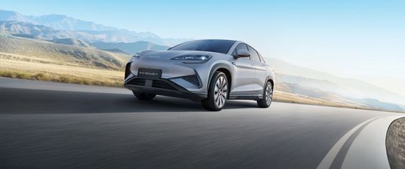 BYD Sealion 7