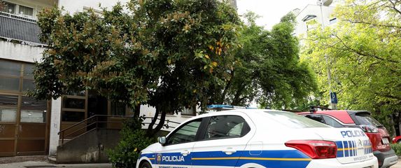 Zgrada u kojoj su se sukobila dva muškarca