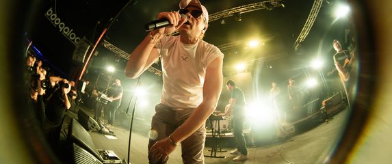 Pips, Chips & Videoclips