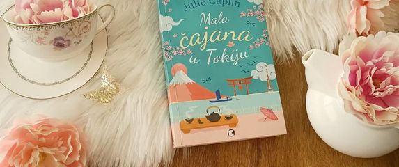 Knjiga Mala čajana u Tokiju