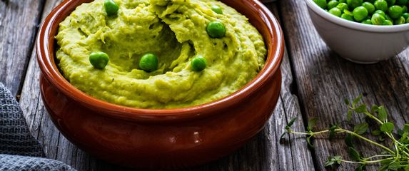 Proljetni pesto od graška