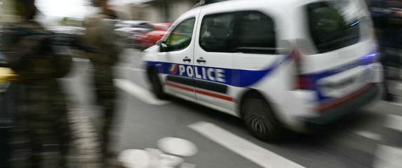 Napad nožem u školi u Francuskoj, policija na mjestu zločina