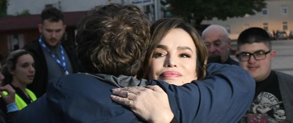 Severina podržala srpske studente u Virovitici - 5