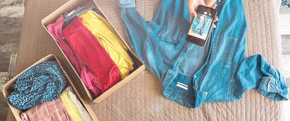 Prodaja rabljene odjeće, ilustracija