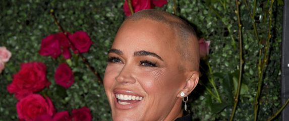 Teddi Mellencamp - 4