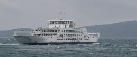 Trajekt Ugljan, ilustracija