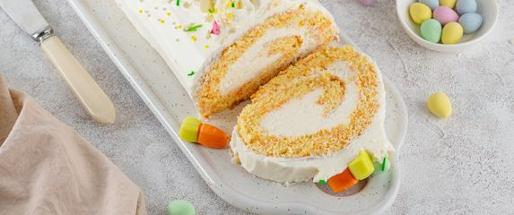 Rolada od mrkve s kremom od sira