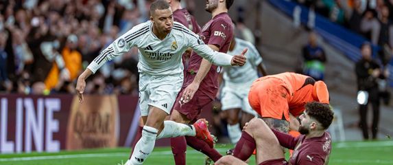 Kylian Mbappe i Joško Gvardiol