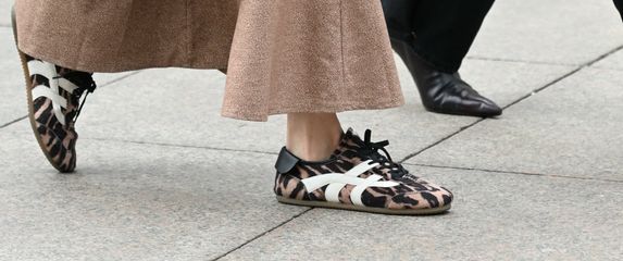 Tenisice sa životinjskim uzorkom na zagrebačkoj špici