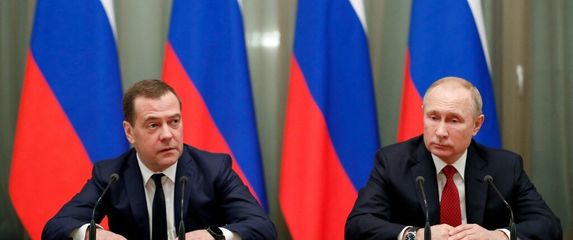 Dmitrij Medvedev i Vladimir Putin