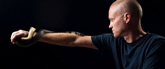 Tim Friede sa zmijom