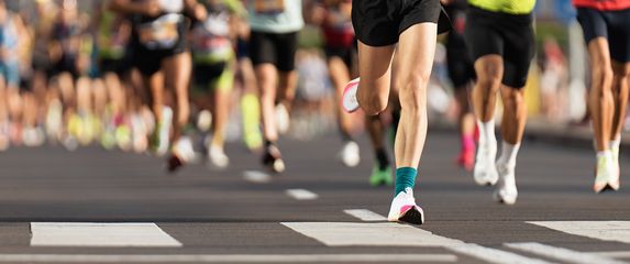 Kako se piše: polu maraton ili polumaraton