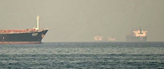 Brodovi u Hormuškom tjesnacu