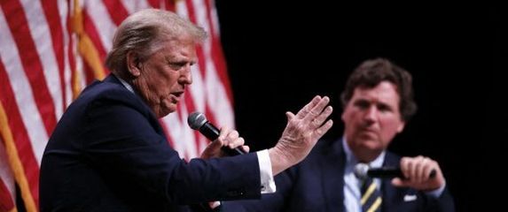 Donald Trump i Tucker Carlson - 2
