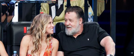 Russell Crowe sada je u vezi s Britney Theriot