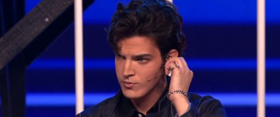 Lovro Juraga kao Elvis Presley