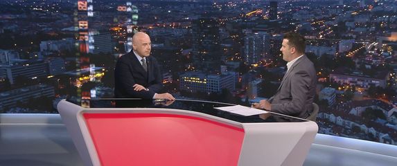 Poziv: Alen Ružić i Domagoj Mikić, reporter Dnevnika Nove TV