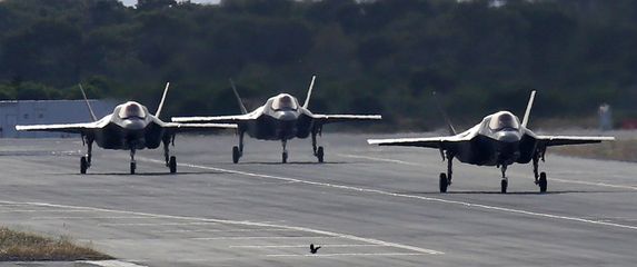 Zrakoplovi F-35B u bazi Akrotiri
