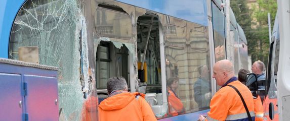 Sudar kamiona i tramvaja - 2