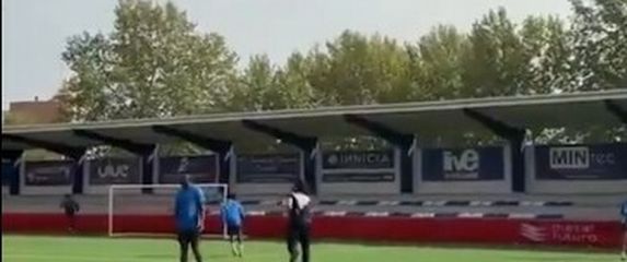 Predsjednik jurio muslimanske igrače sa svinjetinom