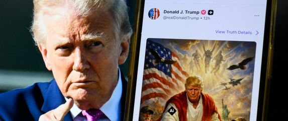 Donald Trump i njegov mesijanski portret