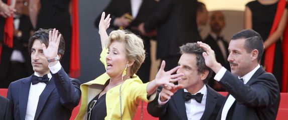 Emma Thompson dobro se zabavlja na crvenom tepihu - 3