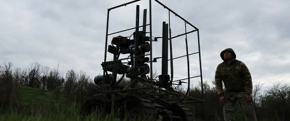 Ukrajinska vojska testira dron