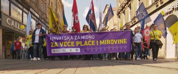 Prosvjed sindikata i umirovljnika u Zagrebu