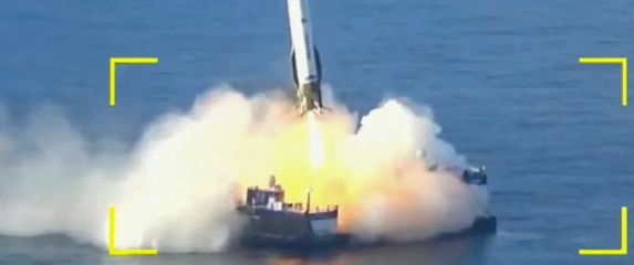 Donji stupanj rakete New Glenn slijeće na morsku platformu