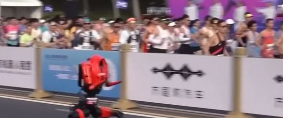 Robot trči maraton