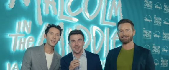 Dio originane postave serije Malcom u sredini na predstavljanju nove serije