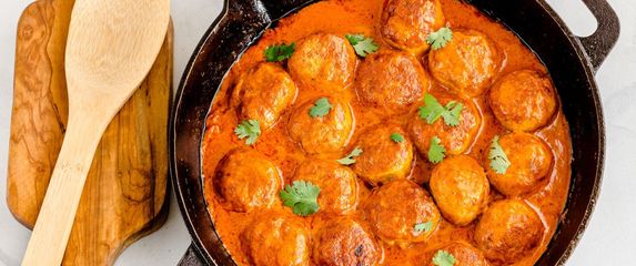 Butter chicken okruglice