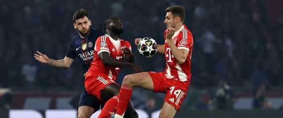 Josip Stanišić vs PSG