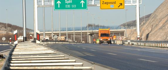 Izlaz Zagvozd na autocesti A1, ilustracija