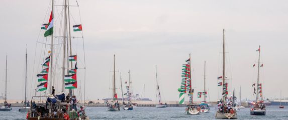 Flotila isplovljava iz Barcelone