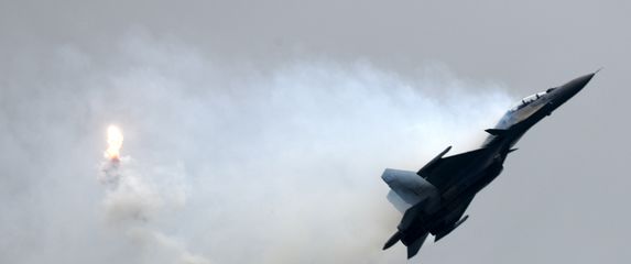 Švedski vojni avion Gripen