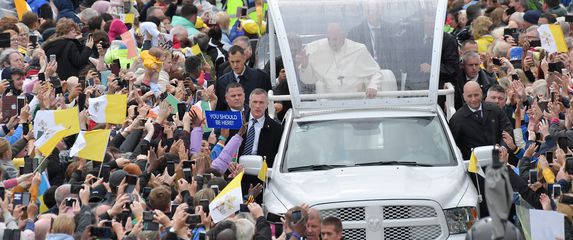 Papa Franjo u Dublinu (Foto: AFP)