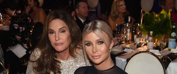 Caitlyn Jenner i Sophia Hutchins (Foto: Getty Images)