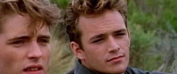 Jason Priestly i Luke Perry (Foto: FOX Screenshot)