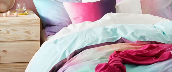 Šarena IKEA posteljina donosi dašak optimizma u spavaću sobu