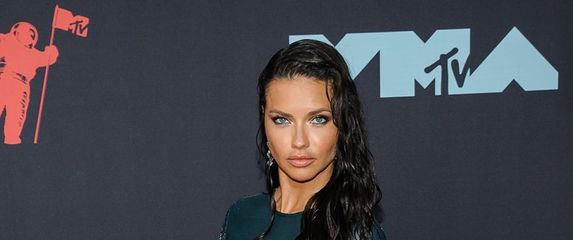 Adriana Lima (Foto: Profimedia)