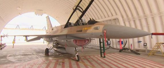 Borbeni avion F16 (Foto: Dnevnik.hr)