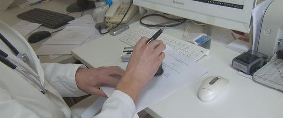 Ministrica Blaženka Divjak želi ograničiti opravdavanje sati putem ispričnica (Foto: Dnevnik.hr)