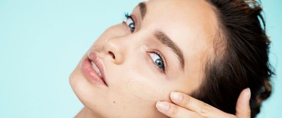 L\'Oreal Paris Hydra Genius brzo se upija i ne ostavlja masni trag