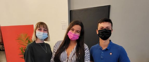 Laura Širok, Barbara Vukas i Dominik Stier