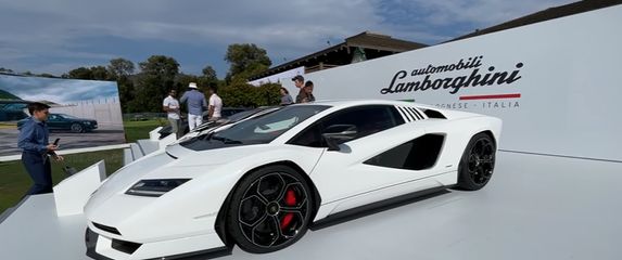 Lamborghini Countach LPI-800-4