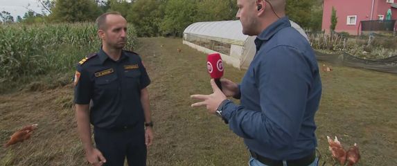 Željko Barun, zapovjednik JVP Zaprešić i Ivan Čorkalo, reporter Dnevnika Nove TV